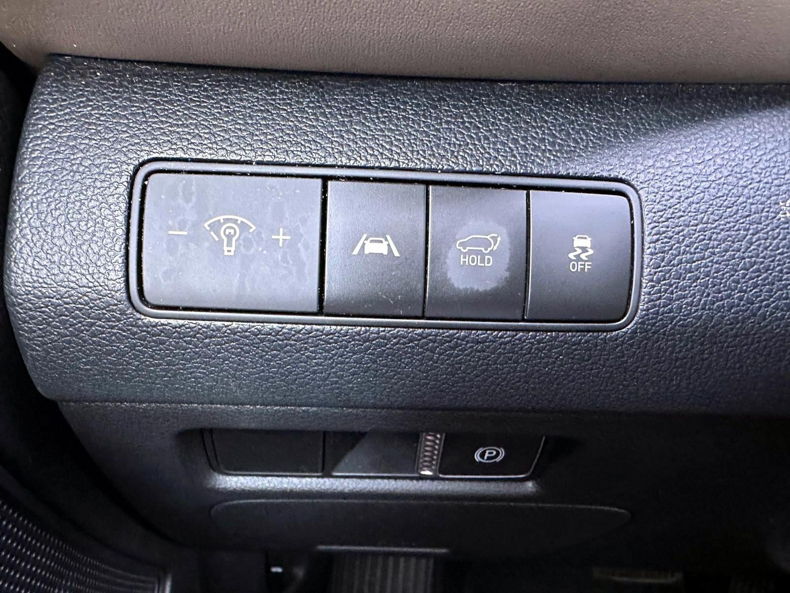 Used 2023 Hyundai Santa Fe SEL AWD/4WD image 16