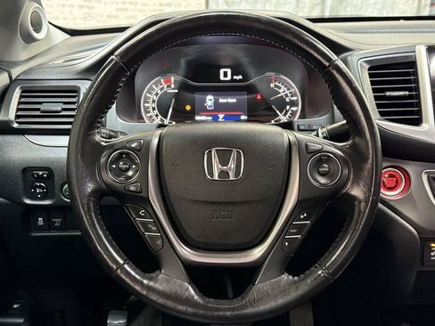 Used 2018 Honda Ridgeline RTL-T image 16
