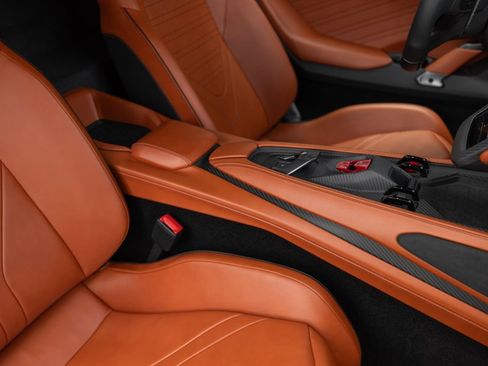 Used 2026 Lamborghini Revuelto AWD/4WD image 31