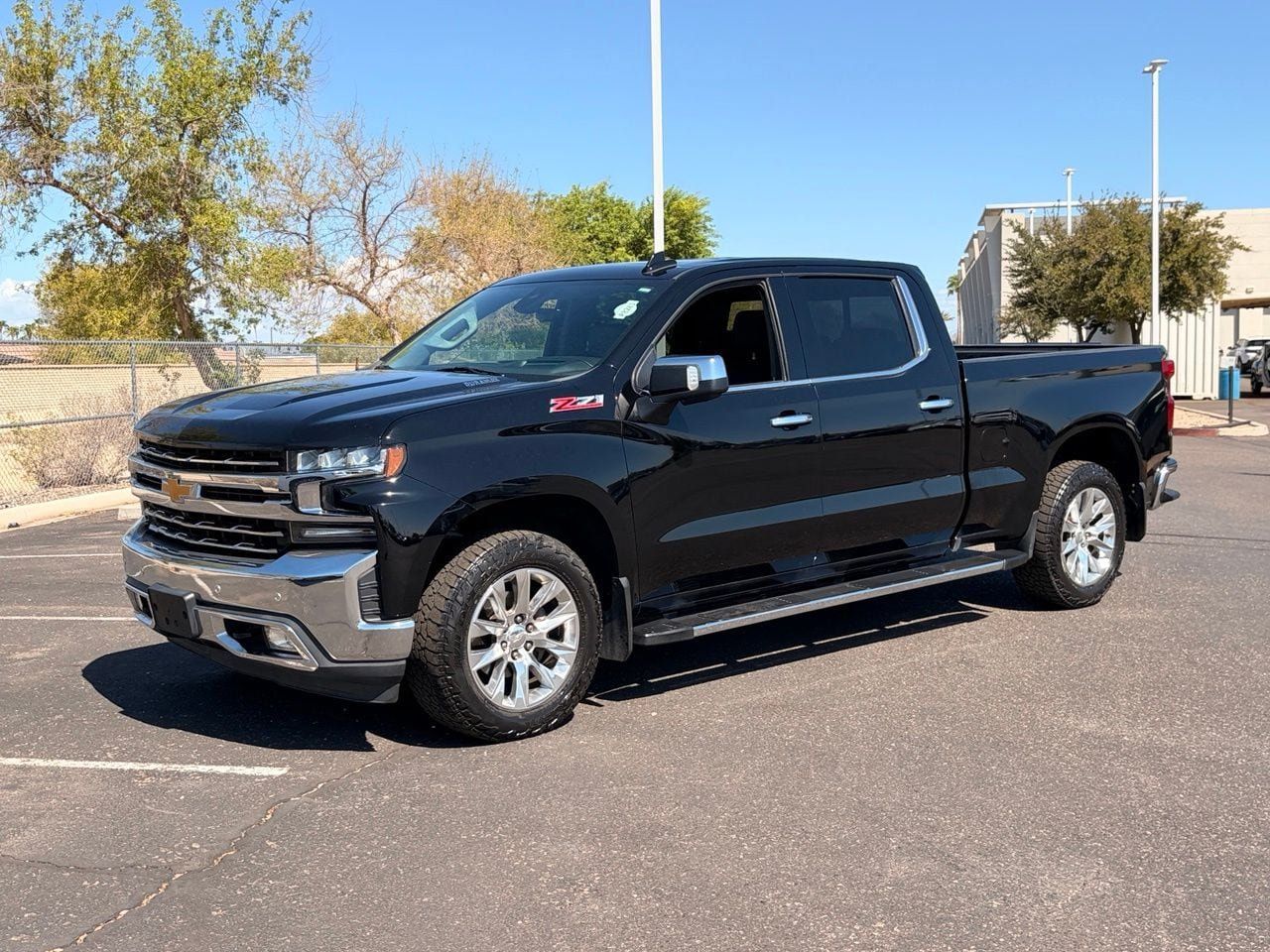 Used 2020 Chevrolet Silverado 1500 LTZ w/ LTZ Premium Package AWD/4WD image 1