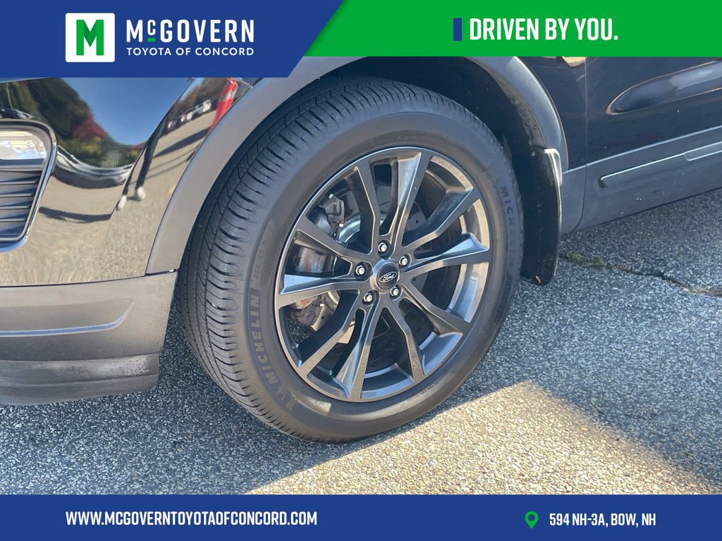 Used 2019 Ford Explorer XLT w/ Equipment Group 202A AWD/4WD image 9