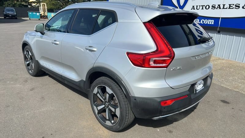 Used 2019 Volvo XC40 T5 Inscription AWD/4WD image 13
