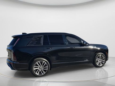 Used 2026 Cadillac Vistiq Sport image 9