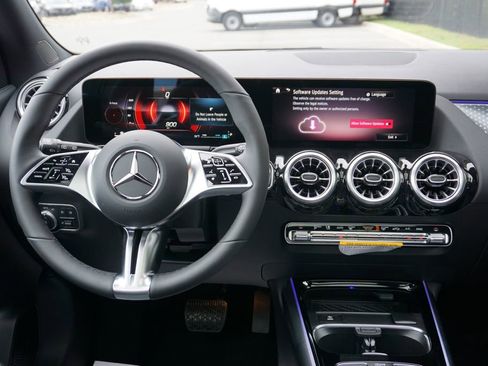 Certified 2026 Mercedes-Benz GLA 250 image 54