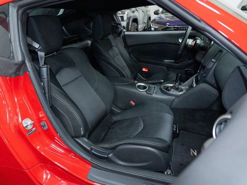 Used 2016 Nissan 370Z Coupe RWD image 22