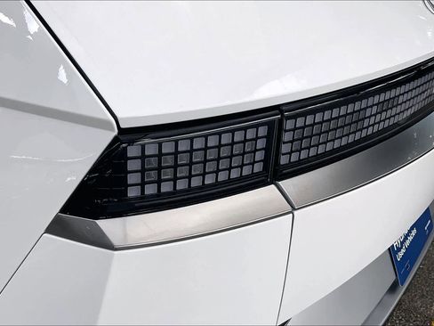 Certified 2025 Hyundai Ioniq 5 Limited RWD image 27