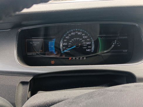 Used 2017 Ford Taurus SEL w/ Equipment Group 201A image 23