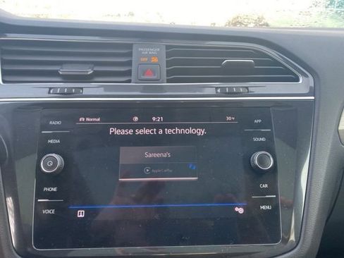 Used 2021 Volkswagen Tiguan SE R-Line image 28