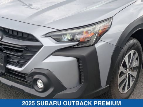 Certified 2025 Subaru Outback Premium AWD/4WD image 10
