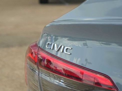 Used 2024 Honda Civic EX image 8