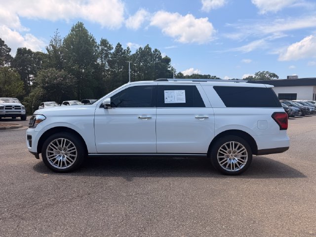 Used 2024 Ford Expedition Max Limited AWD/4WD image 2