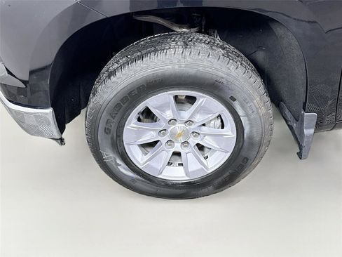 Used 2026 Chevrolet Silverado 1500 LT AWD/4WD image 23