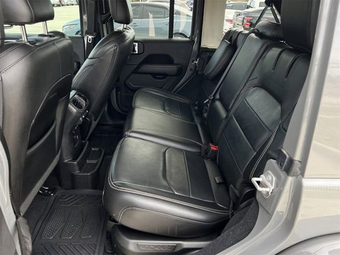 Used 2022 Jeep Wrangler Unlimited Sahara w/ Cold Weather Group image 25