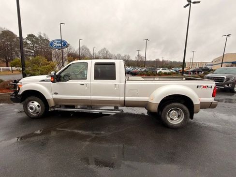 Used 2011 Ford F450 King Ranch w/ King Ranch w/Chrome Pkg image 13