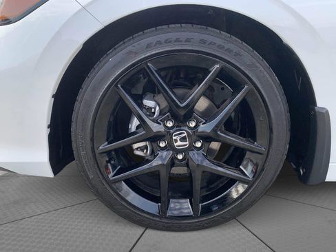 Certified 2025 Honda Civic Sport image 9