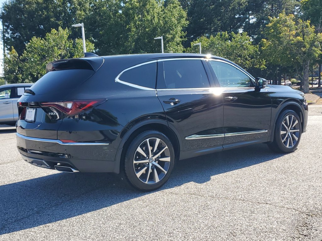 Certified 2026 Acura MDX w/ Technology Package FWD image 5