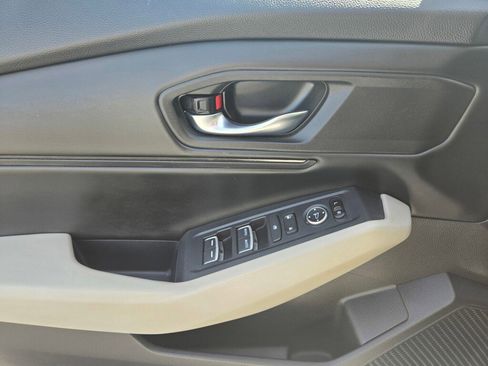 Certified 2023 Honda Accord EX image 15