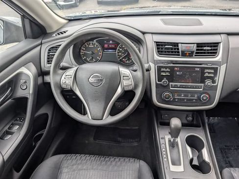 Used 2018 Nissan Altima 2.5 S w/ S Convenience Package FWD image 14