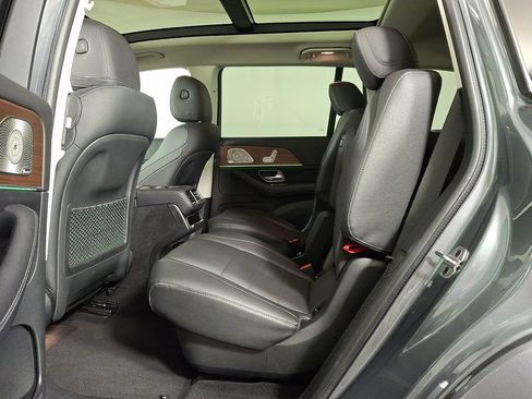 Used 2024 Mercedes-Benz GLS 450 4MATIC image 13