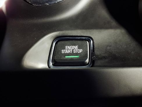 Used 2021 Chevrolet Camaro LT image 16