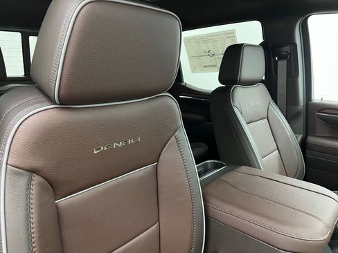 New 2025 GMC Sierra 1500 Denali w/ Denali Reserve Package image 32