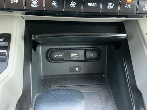 Used 2021 Kia Telluride SX w/ Towing Package FWD image 32