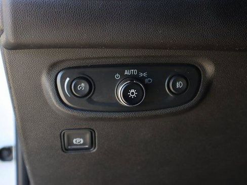 Used 2021 GMC Terrain SLT image 10