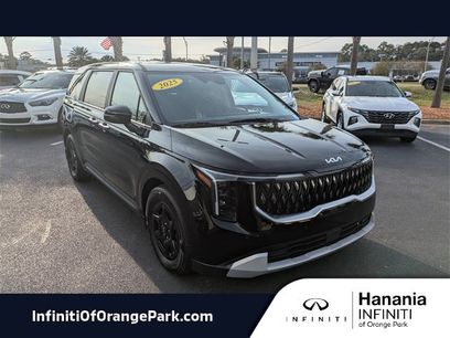 Used 2025 Kia Carnival