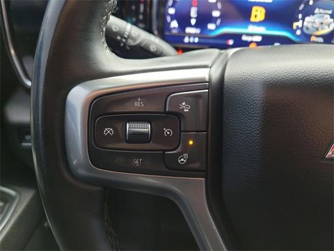 Certified 2025 Chevrolet Silverado 2500 LTZ w/ LTZ Convenience Package image 32