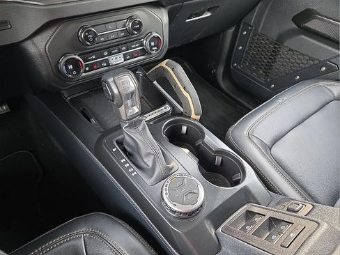 Used 2025 Ford Bronco Badlands AWD/4WD image 25