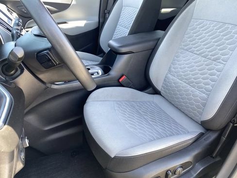 Used 2020 Chevrolet Equinox LS AWD/4WD image 16
