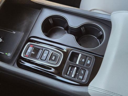Used 2023 Honda Pilot EX-L image 16