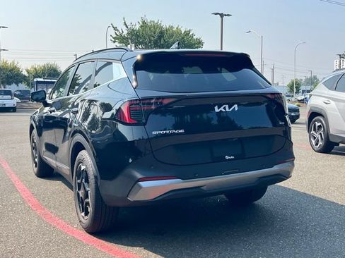 Used 2026 Kia Sportage EX w/ EX Panoramic Sunroof Package AWD/4WD image 11