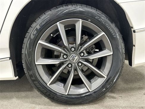 Used 2021 Honda Accord EX-L image 14