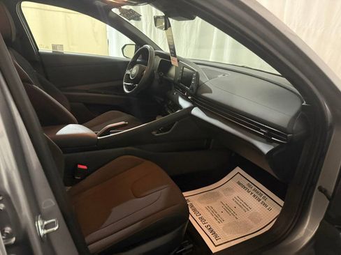 Certified 2025 Hyundai Elantra Sport w/ Cargo Package image 31