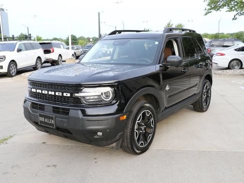 Used 2025 Ford Bronco Sport Outer Banks w/ Outer Banks Tech Package+ AWD/4WD image 3