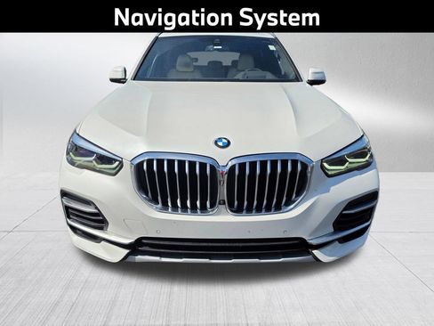 Used 2022 BMW X5 xDrive40i w/ Premium Package AWD/4WD image 3