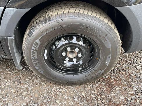 Used 2024 Mercedes-Benz Sprinter 2500 image 10