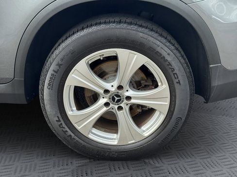 Used 2018 Mercedes-Benz GLC 300 4MATIC image 30