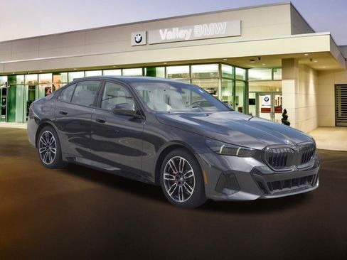 New 2027 BMW 530i xDrive w/ M Sport Package AWD/4WD image 1