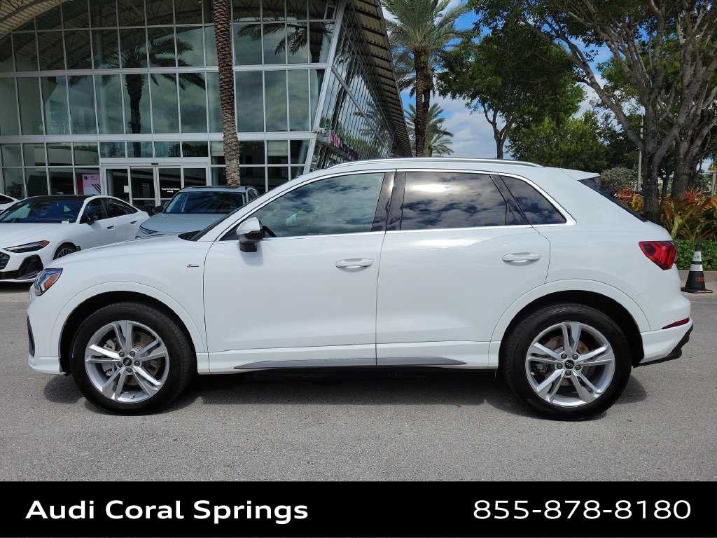 Certified 2024 Audi Q3 2.0T Premium AWD/4WD image 11