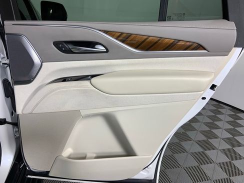 Used 2022 Cadillac Escalade Sport Platinum image 16