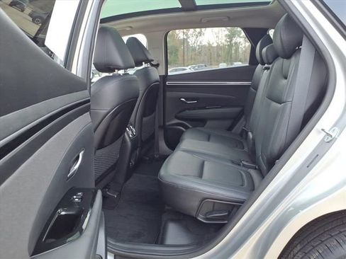 Certified 2022 Hyundai Tucson Limited w/ Cargo Package image 17