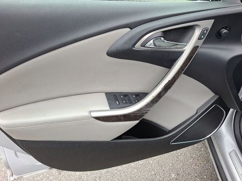 Used 2014 Buick Verano Convenience image 12