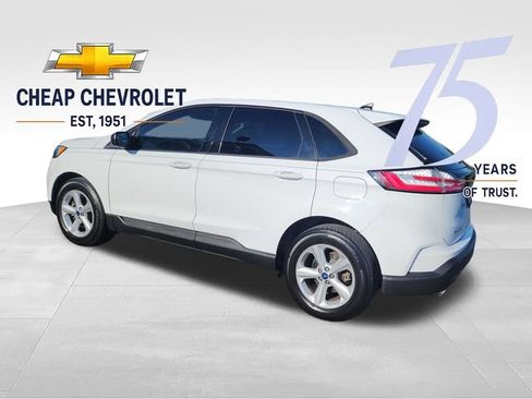 Used 2019 Ford Edge SE FWD image 3