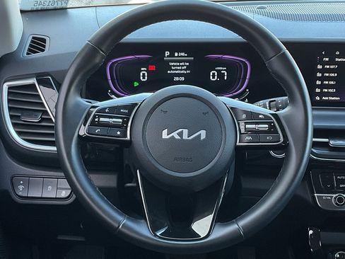 Used 2025 Kia Seltos S image 22