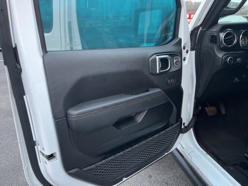 Used 2023 Jeep Wrangler Unlimited Rubicon 392 image 5