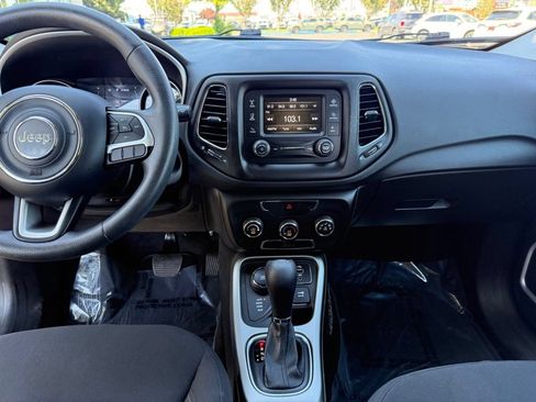 Used 2018 Jeep Compass Sport AWD/4WD image 45