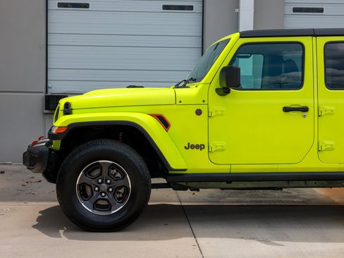 Used 2021 Jeep Gladiator Rubicon w/ Trailer Tow Package AWD/4WD image 32
