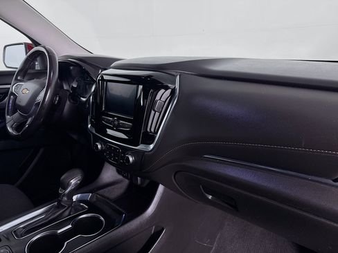 Used 2021 Chevrolet Traverse LT FWD image 29